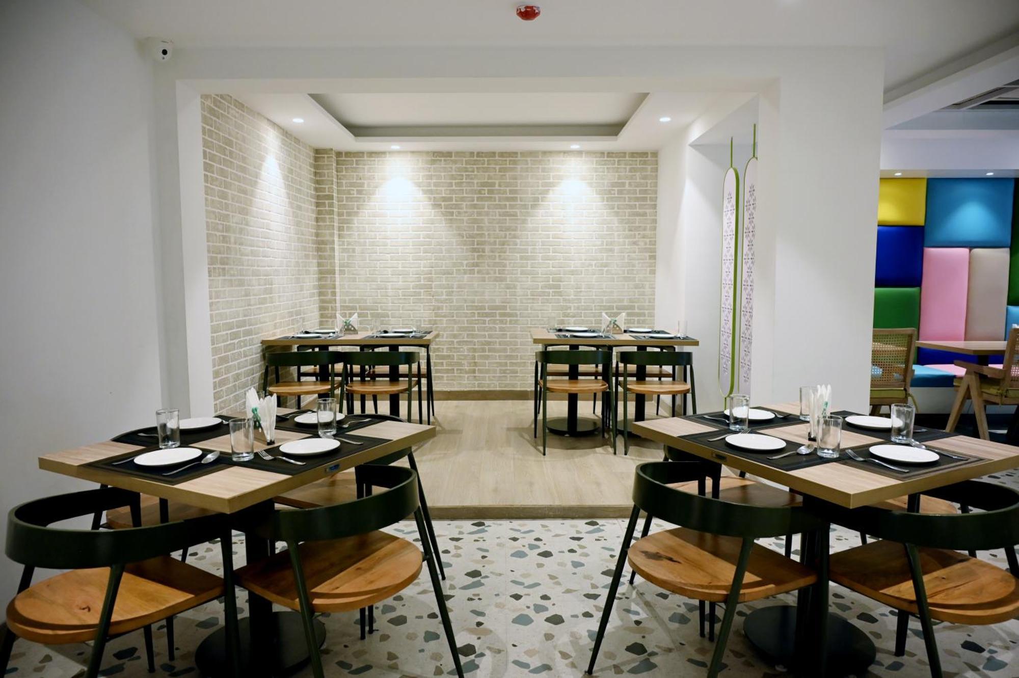 Hotel Le Roi Express Karol Bagh Delhi  Luaran gambar