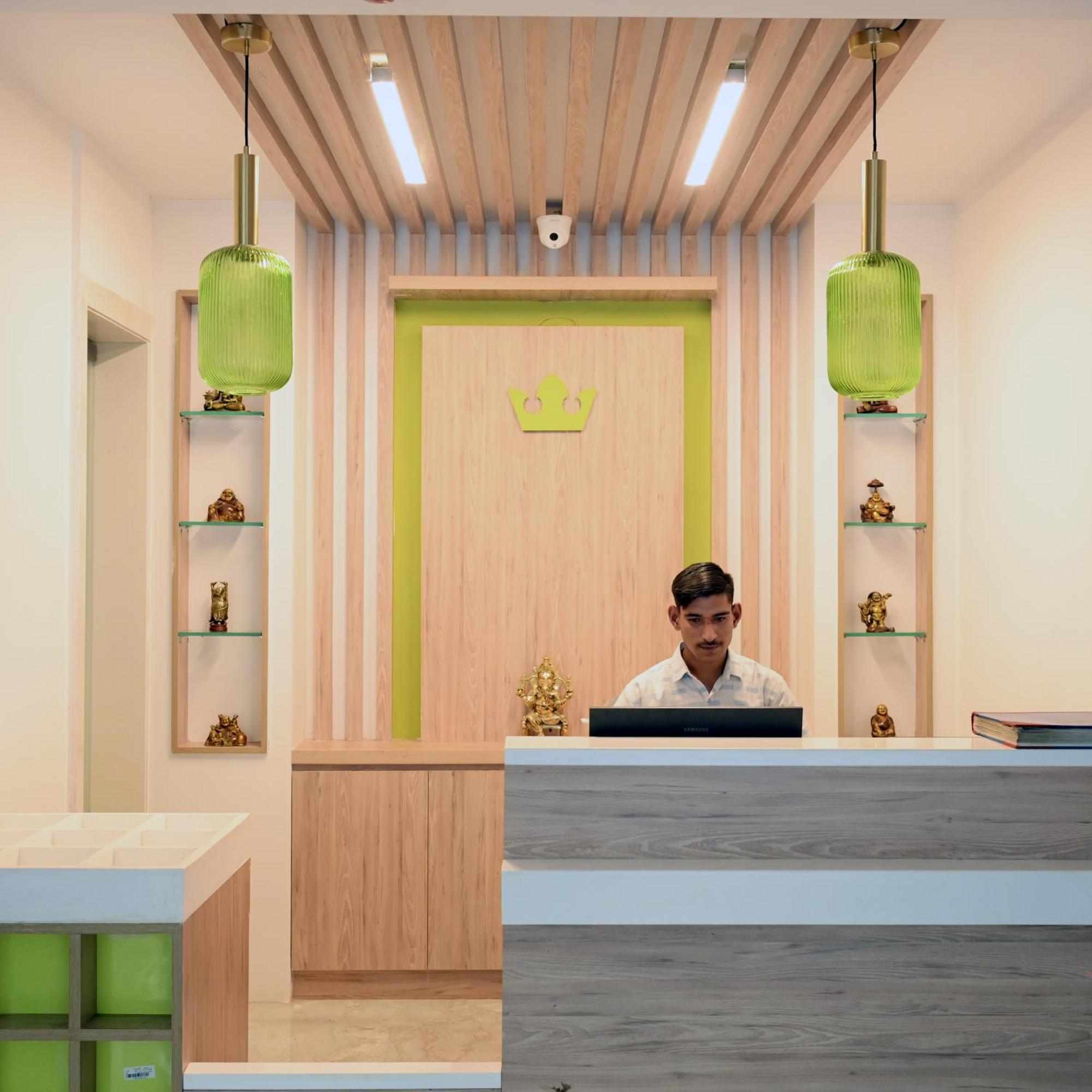 Hotel Le Roi Express Karol Bagh Delhi  Luaran gambar